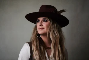 Lainey Wilson Was Considered ‘Too Country’ for Nashville—But They’ve Since Wised Up-3